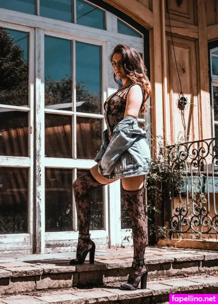 Jessal27 OnlyFans Thumbnail #0B0A5KoVa8