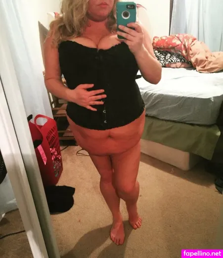 Jessbbwfree OnlyFans Thumbnail #CAgMzXdTj1