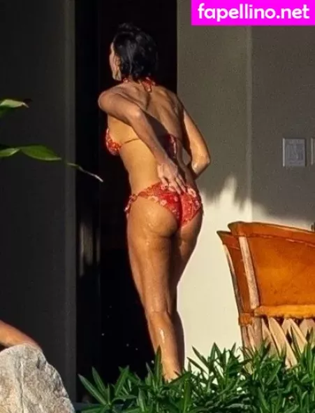 Jessica Alba OnlyFans Thumbnail #9XPHTTWhA1