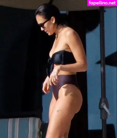 Jessica Alba OnlyFans Thumbnail #yqiXvrvpCL