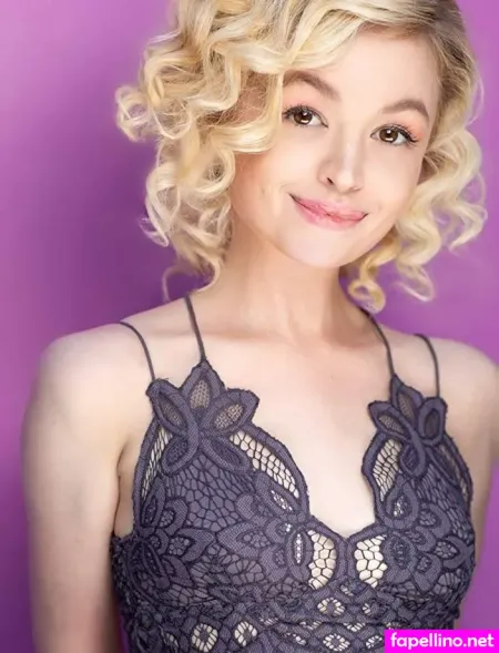 Jessica Amlee OnlyFans Thumbnail #qV3ZZnczBL