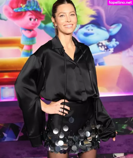 Jessica Biel OnlyFans Thumbnail #JiMwOAOab1