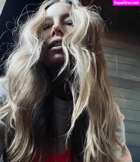 Jessica Biel OnlyFans Thumbnail #YlZGaeP4EM