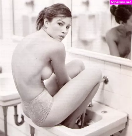 Jessica Biel OnlyFans Thumbnail #oMsl6DeEjG