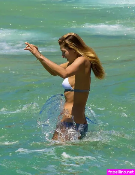 Jessica Hart OnlyFans Thumbnail #nQkFoF8oyz