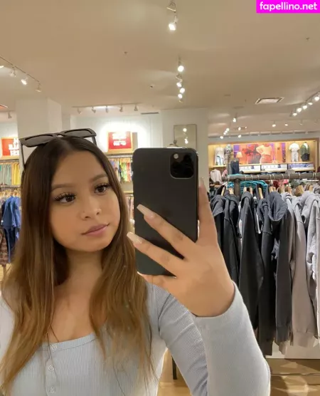 Jessica Huynh OnlyFans Thumbnail #uBBm7dM0SH