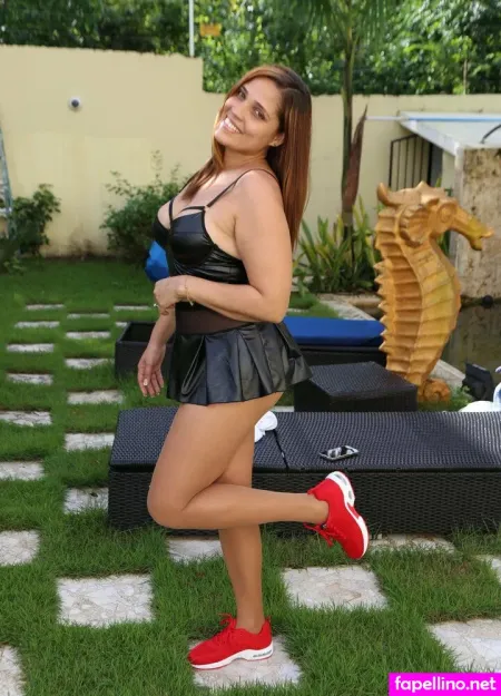 Jessica In Pantyhose OnlyFans Thumbnail #uwPfJVGm2X