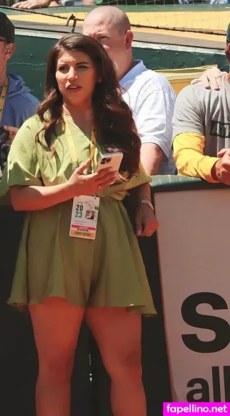 Jessica Kleinschmidt OnlyFans Thumbnail #9RYy5YFcOG