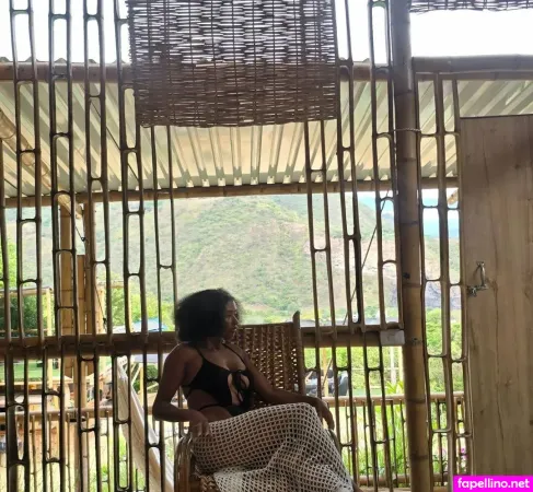 Jessica Nahomy OnlyFans Thumbnail #0iZeNCe2ll