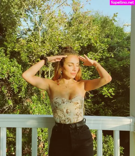 Jessica Ricca OnlyFans Thumbnail #U7X7XCald1