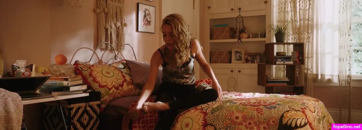 Jessica Rothe Main Profile Photo