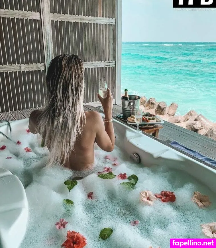 Jessica Thivenin Nude Leaked OnlyFans Photo #9xFf1nzky7