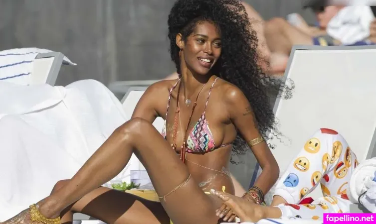 Jessica White OnlyFans Thumbnail #7ZdNlZ6eMA