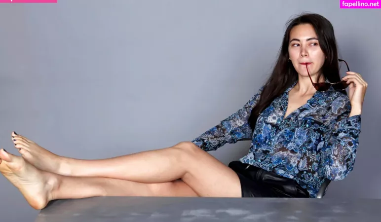 Jessica Yu Li Henwick OnlyFans Thumbnail #qlZ6JpWcGf