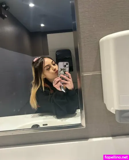 Jessica42030 OnlyFans Thumbnail #dm8Ge9CSez