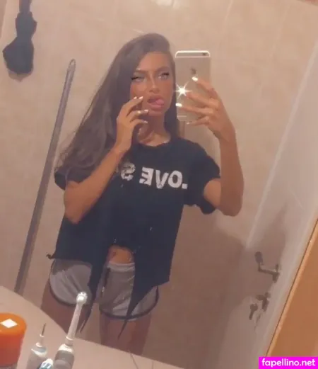 Jessica69queen OnlyFans Thumbnail #hfFJRWTRfb