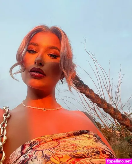 Jessicarabbitrose OnlyFans Thumbnail #213oWuSrN0