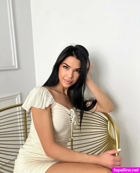 Jessie G Main Profile Photo