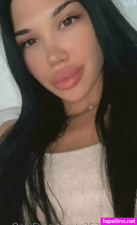 Jessie G1 OnlyFans Thumbnail #Fj36XTOr59