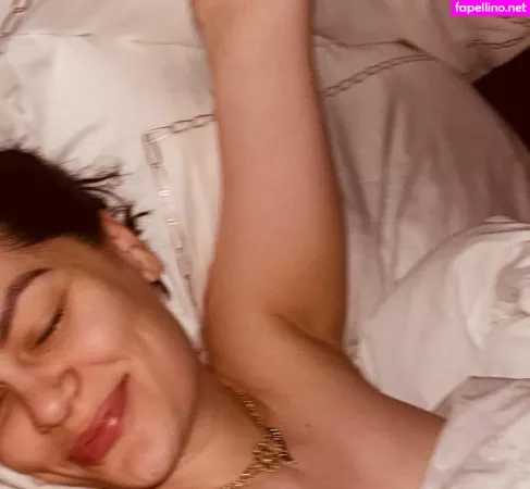 Jessie J 1 OnlyFans Thumbnail #N4wtx0tiPR