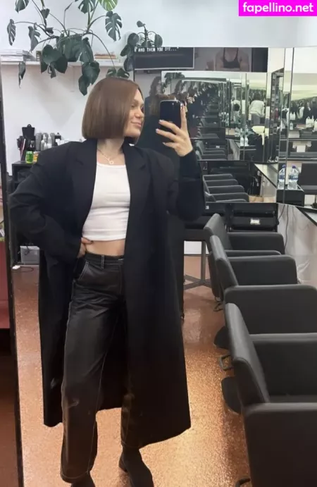 Jessie J 1 OnlyFans Thumbnail #wKpHamHDic