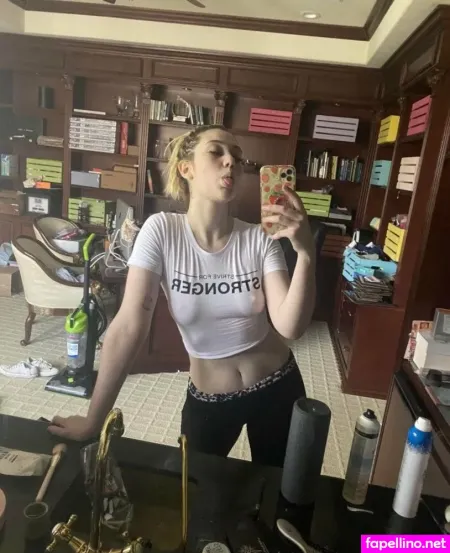 Jessie Paege OnlyFans Thumbnail #D8SdGD2Uso