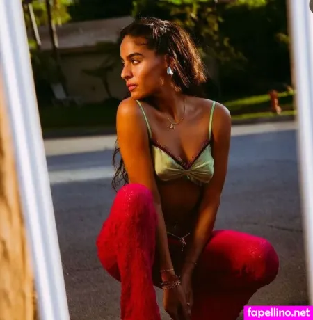 Jessie Reyez OnlyFans Thumbnail #6mCjizfFZG