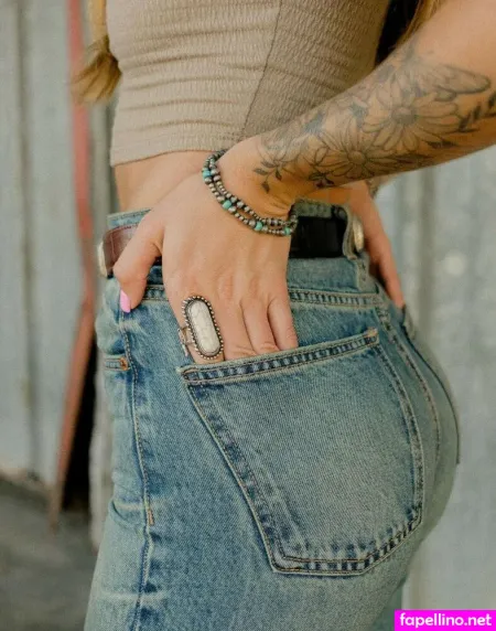 Jessie Young OnlyFans Thumbnail #4L8TmAdgZC