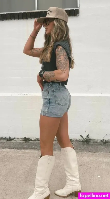 Jessie Young OnlyFans Thumbnail #e4dzpglEjX