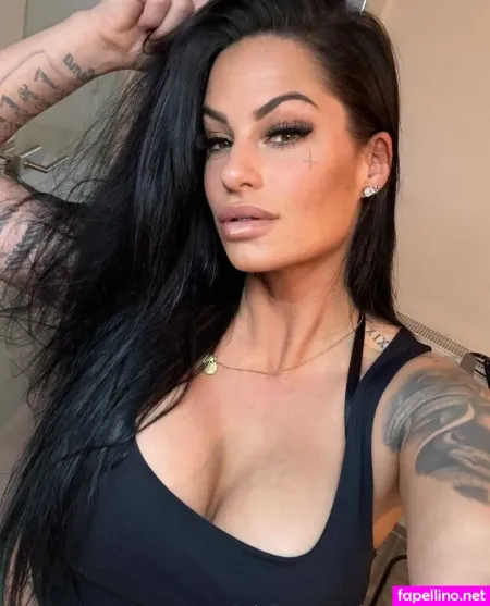 Jessiecroftfree OnlyFans Thumbnail #1f8TKKqu72