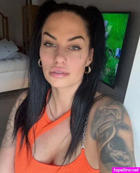 Jessiecroftfree OnlyFans Thumbnail #N03waQM3A5