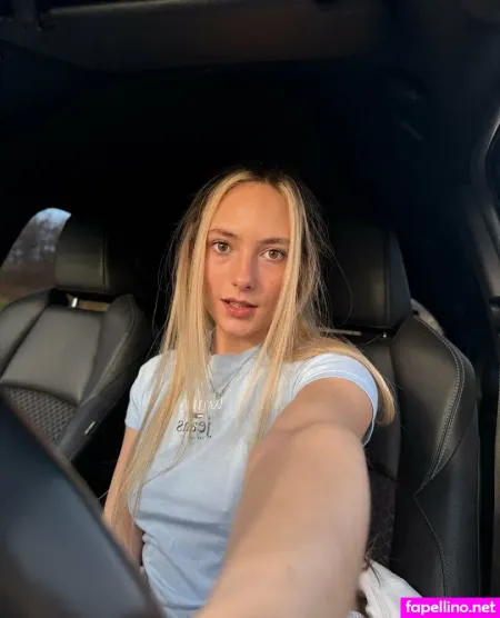 Jessiejamessx OnlyFans Thumbnail #t1uIlWM2bj