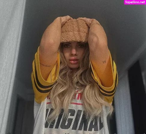 Jessierussel OnlyFans Thumbnail #cIDdBBB7Gx