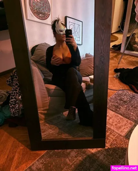 Jessieswe Main Profile Photo