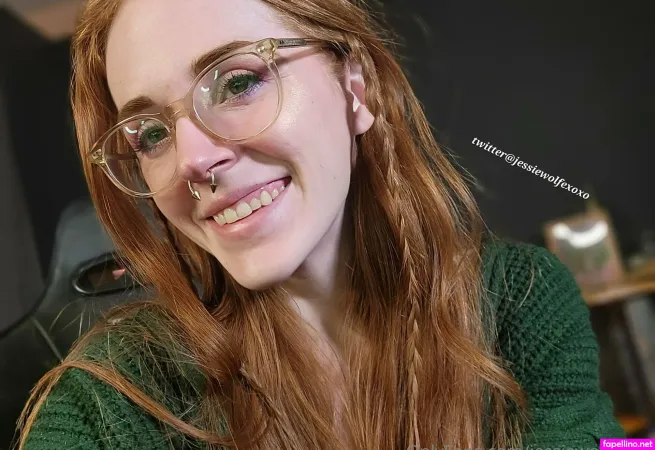 Jessiewolfefree OnlyFans Thumbnail #FjteWVkn9H