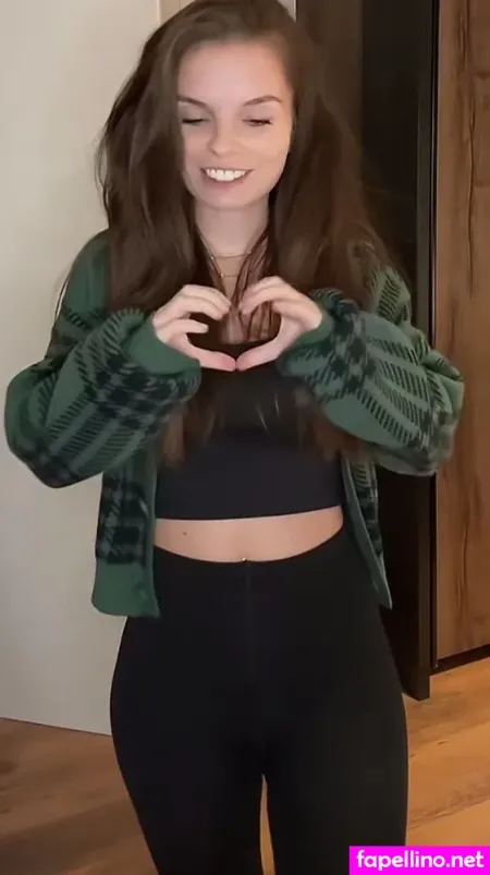 Jessii Wee OnlyFans Thumbnail #0Q9qO3OgVn