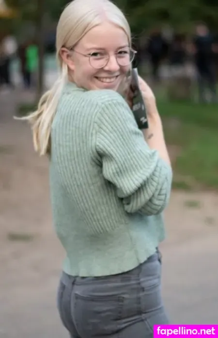 Jette Nietzard OnlyFans Thumbnail #W4DnkTs6FN