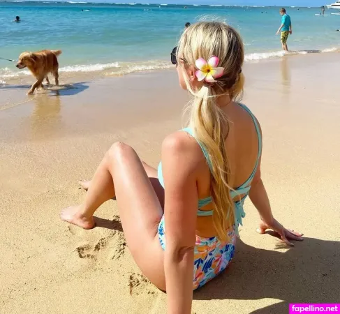 Jetting Julia OnlyFans Thumbnail #LYzrOhW0Jw