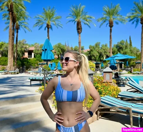 Jetting Julia OnlyFans Thumbnail #T377MRDtCL