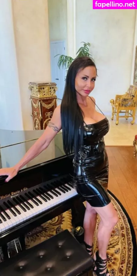 Jewels Jade Vip OnlyFans Thumbnail #nbZ94rWhA8