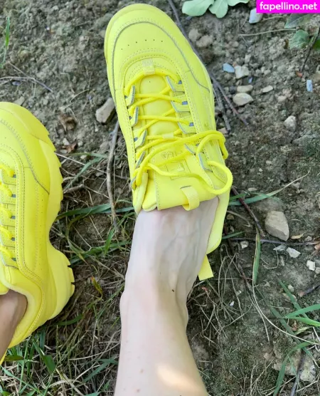 Jewelsfeetandtoes OnlyFans Thumbnail #eJWbKtEImD