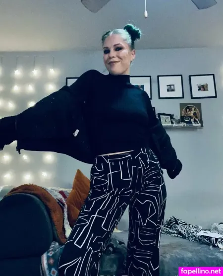 Jewelsyy OnlyFans Thumbnail #WJkA1cFPDj