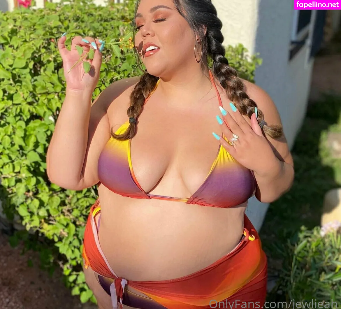 https:, jewlieah, jewlieahofficial Nude Leaked OnlyFans Photo #yv3uDDXq7F
