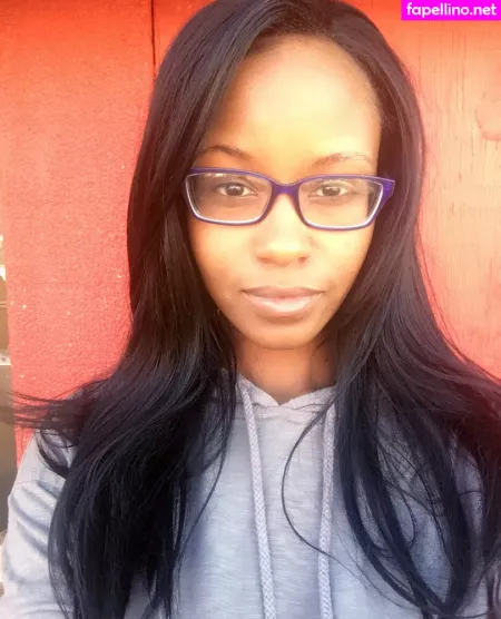 Jezabelvisser OnlyFans Thumbnail #KInFPrdCNI