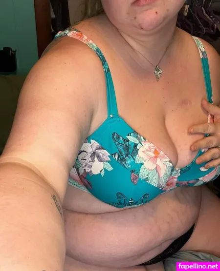 Jezebellesplayroom OnlyFans Thumbnail #t3XAhp94PN