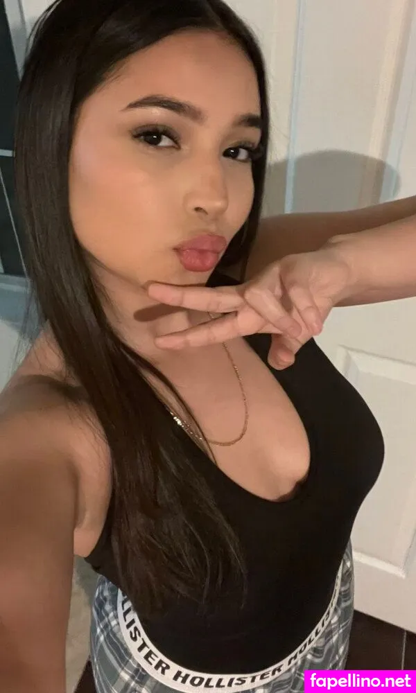 jezlyn.vega, vega.jezlyn Nude Leaked OnlyFans Photo #b9EO2q1npf