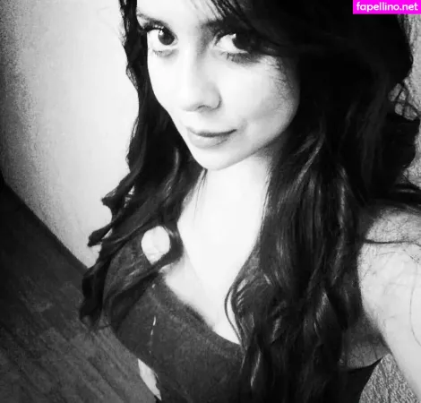 Jezz Angeles OnlyFans Thumbnail #KhLwjgC06C