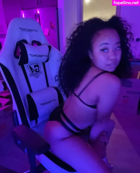 Jhenecurious OnlyFans Thumbnail #Hj31MvhIbb