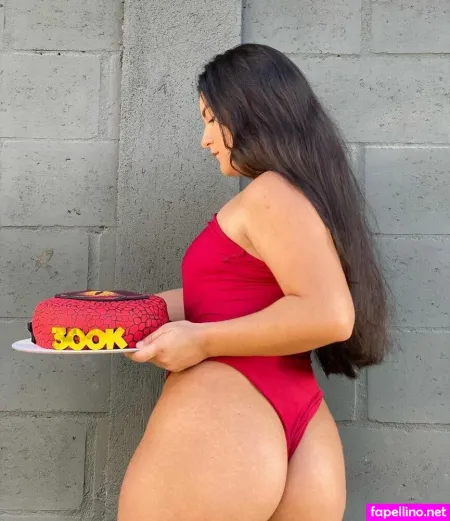 Jhennifer Goulart OnlyFans Thumbnail #c9z2LUTDYH