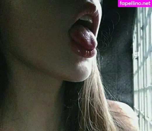 Jhulia Pimentel OnlyFans Thumbnail #Rj32Ujvmez